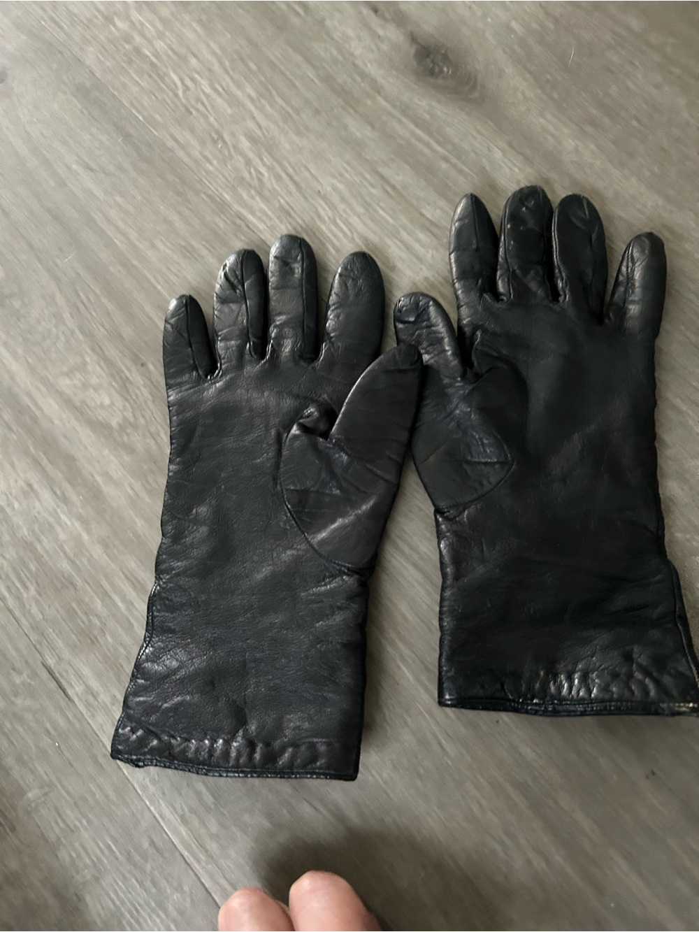 These are Nordstrom Cashmere Lined Leather Gloves